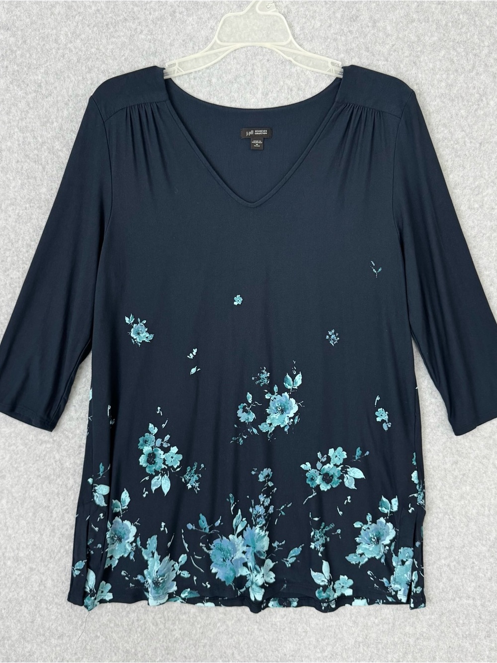 J. Jill Wear Ever Collection Blue Floral V-Neck Tunic Top Stretch Medium Petite
